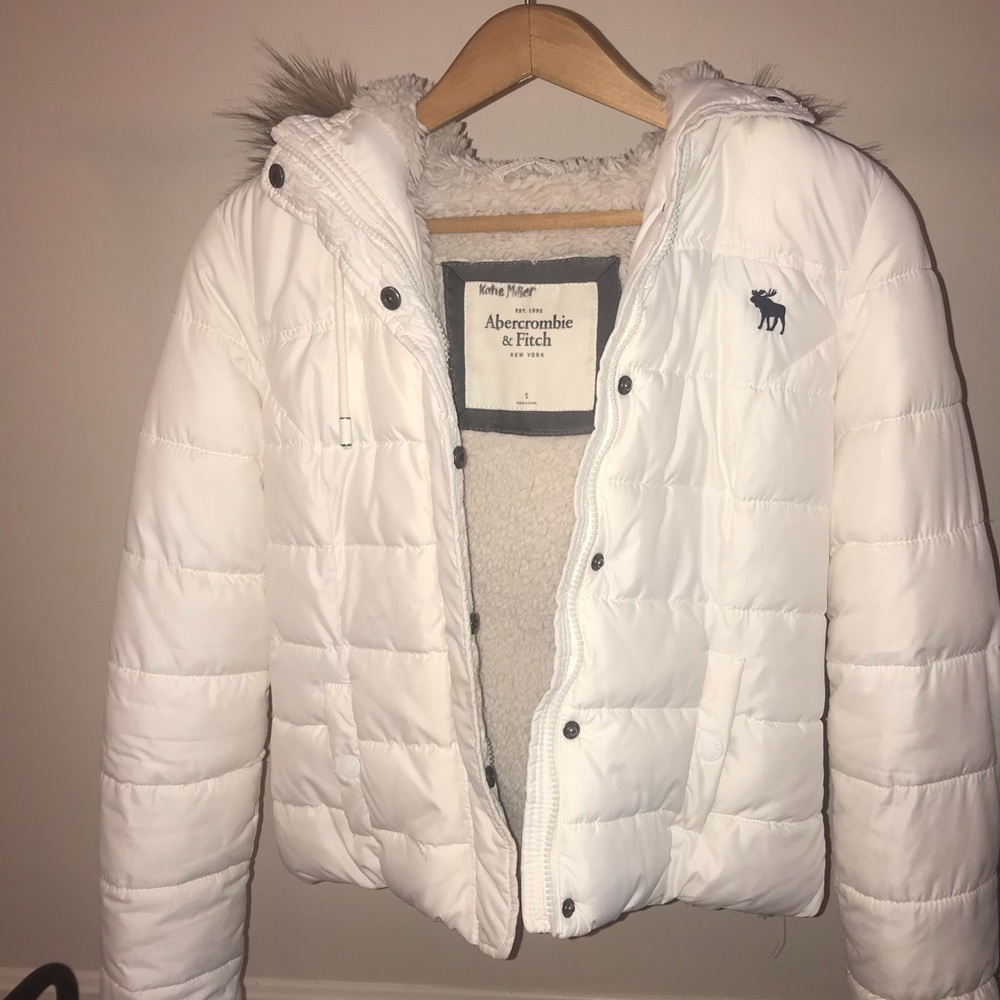 ABERCROMBIE PUFFER JACKET, FLUFFY, FUR HOOD 🧥🧣❄️
